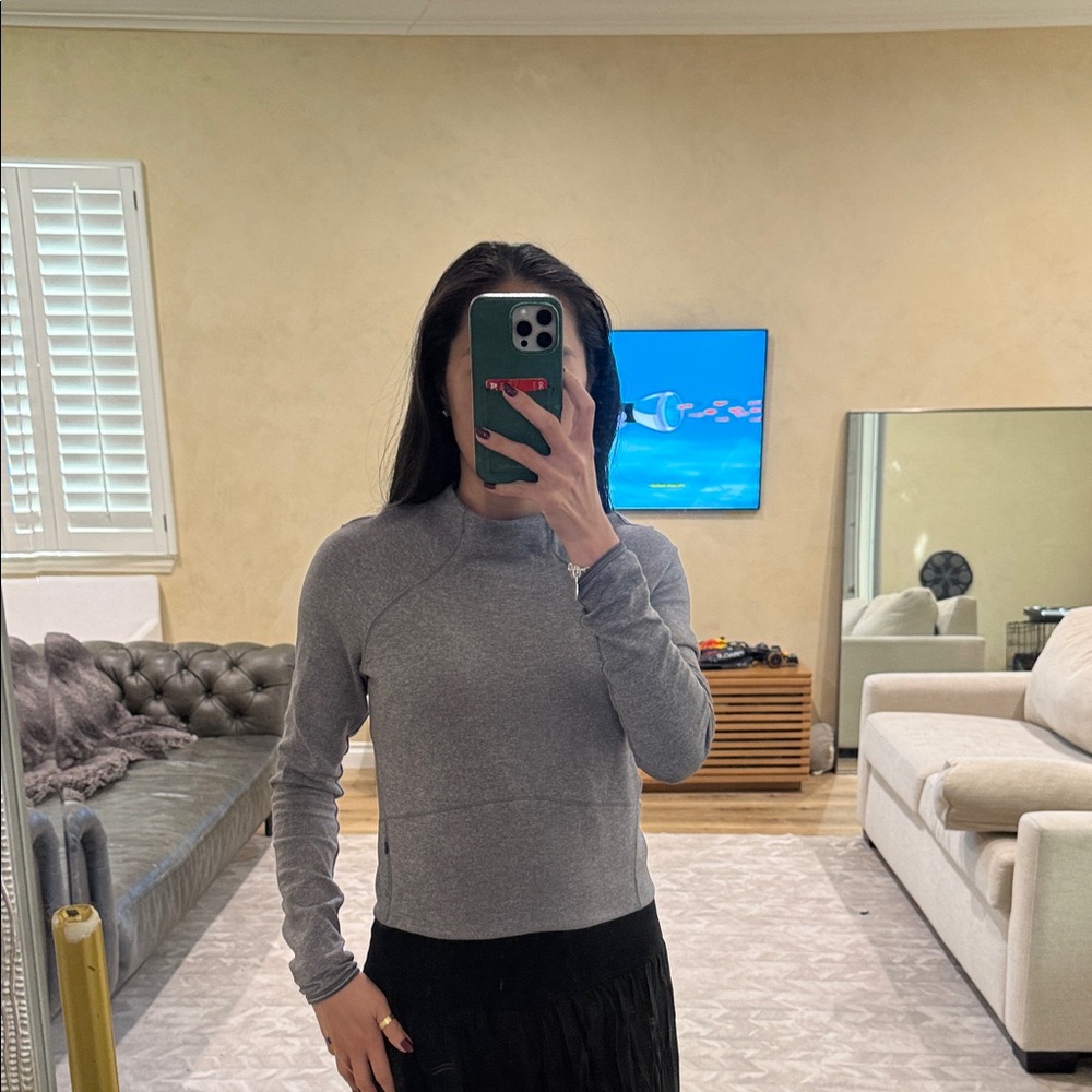 Lululemon gray thick top